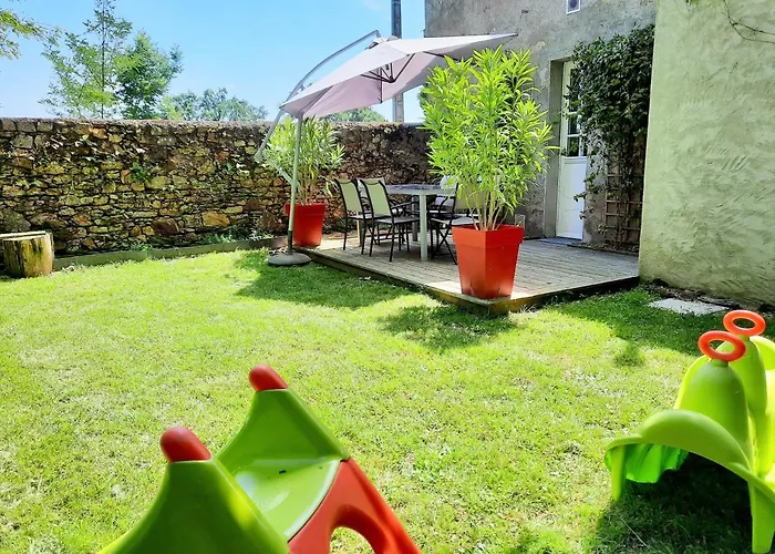 Le Du Petit Plessis *